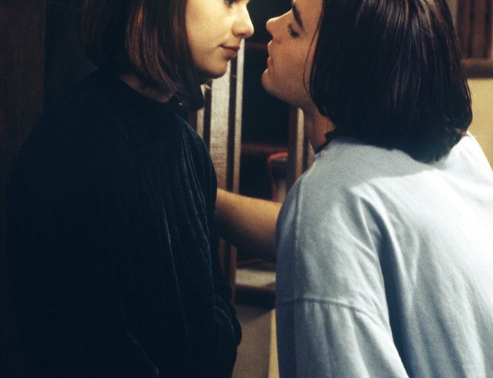 Claire Danes Recalls Kissing Older 'Adonis' Jared Leto on 'So-Called Life'