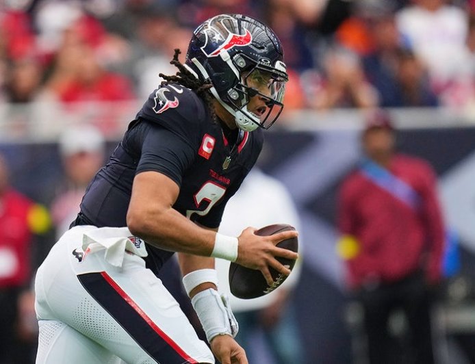 Texans' CJ Stroud take brutal hit from Broncos defender, leaves game