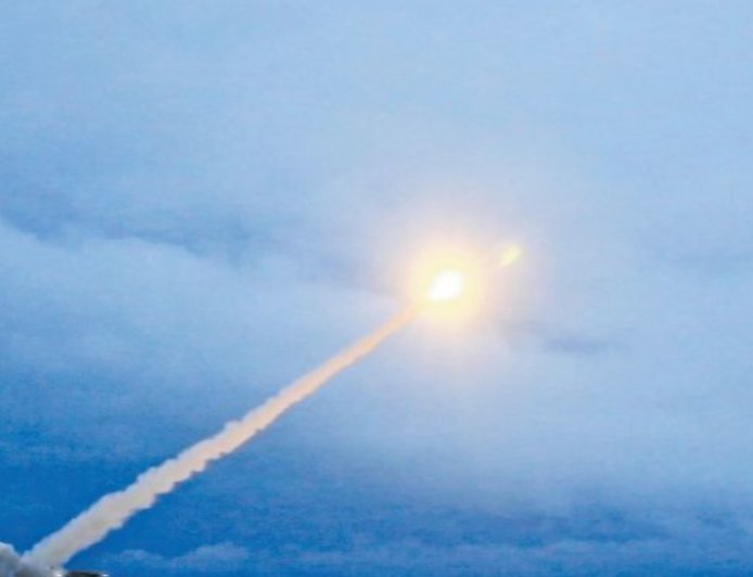 “无法拦截”+“无限航程” 俄一周内测试两种战略武器