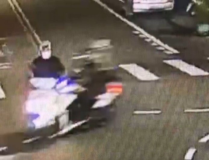 彰化騎士路口「直直衝」！猛撞雙載機車釀3傷...恐怖瞬間曝