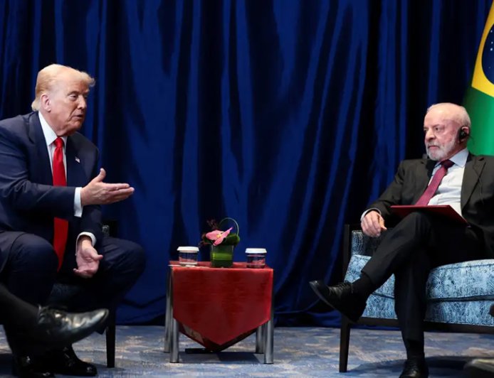 别掉进“非美即中”的陷阱