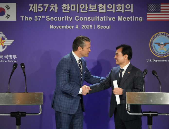 首尔：赫格塞思访问期间 朝鲜发射了炮弹