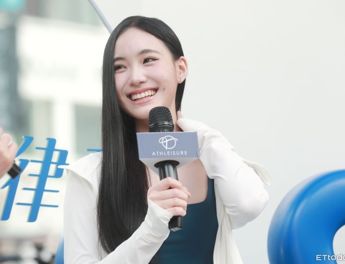 小S二女兒Lily拿下內衣代言　身上的運動褲裙「媽媽打匹克球也能穿」