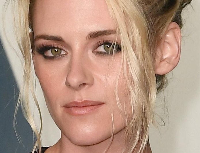 Kristen Stewart Slams Hollywood’s 'Boys Club' In Fiery New Speech