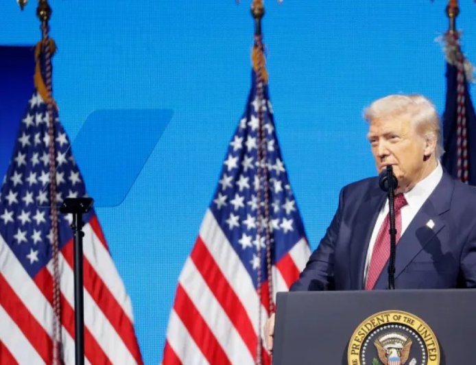 特朗普称马姆达尼必须“尊重”华盛顿 并表示希望纽约成功