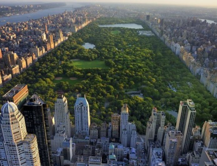 纽约吞噬着它的富人