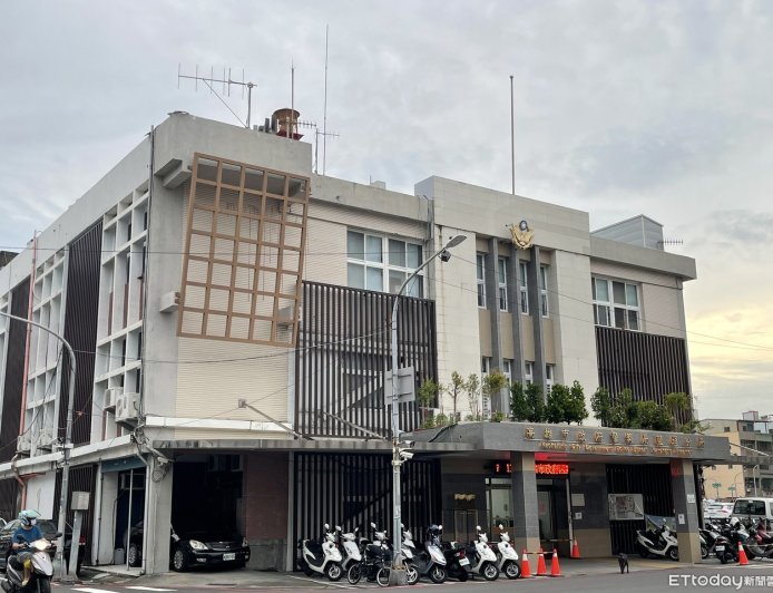 快訊／高雄鹽埕驚見男屍！民眾清晨路過嚇壞　警封鎖現調查中