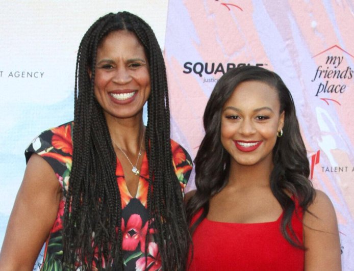 Holly Frazier Appears To Clap Back At 'Dance Moms' Co-Stars For Criticizing Nia Sioux's Tell-All Memoir