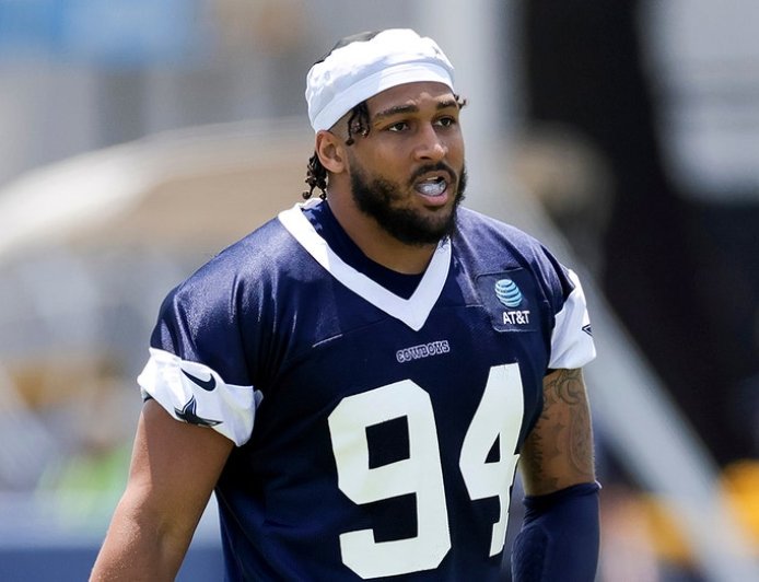 Football community reacts to Cowboys defensive end Marshawn Kneeland's death: 'Gone too soon'