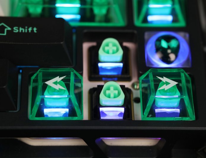 佳达隆推出异形键盘轴体 —— 三角磁轴，可选轻 / 重压力版本