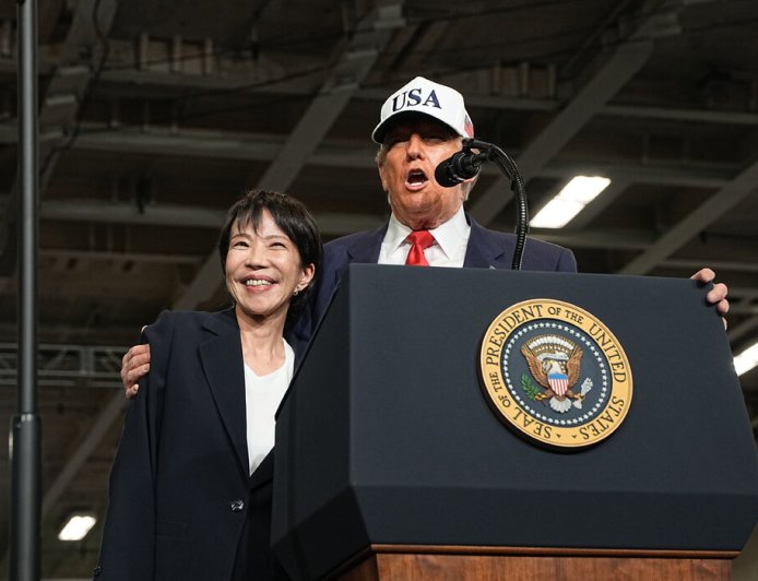 “一些日本政治家嘴上说的是中日战略互惠，心里想的是战略误会”