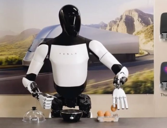 万亿美元薪酬方案获批后，马斯克誓言特斯拉 Optimus 机器人将“消除贫困”