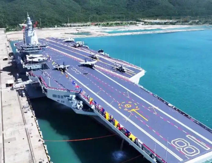 福建舰更多细节公布！一组图带你全方位看清楚