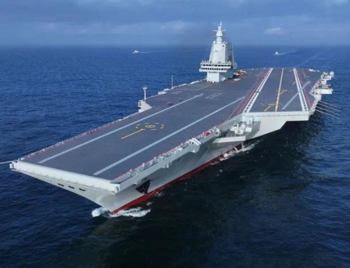 唐驳虎：福建舰一步跨过美国航母弯路，中国海军已握制海利剑