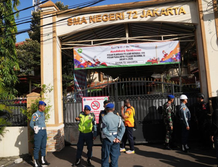 印尼清真寺爆炸增至96傷！兇手是17歲學生　警要查他的社群帳號