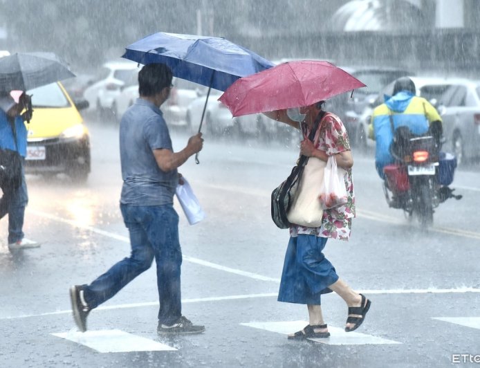 中國預測鳳凰恐成「西北太平洋風王」！日氣象廳預估路徑曝