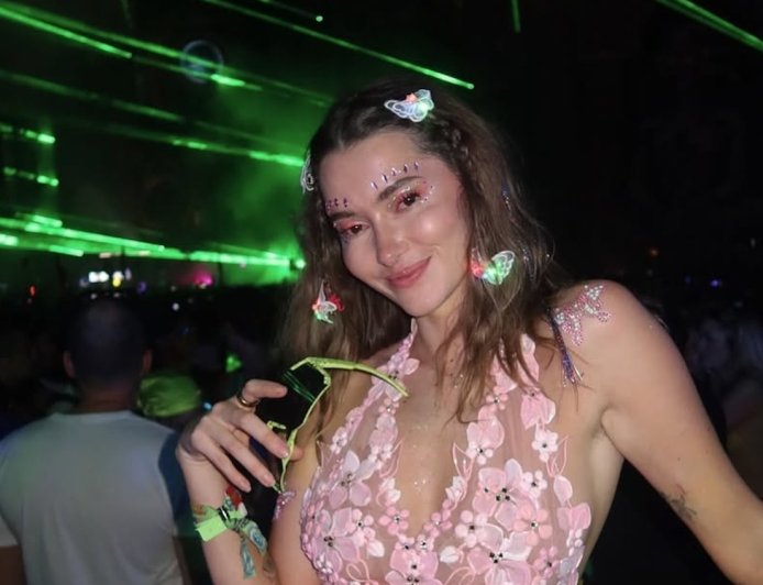 Influencer Slammed for Going Out on 30th Birthday With Contagious Infection