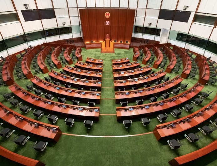 从吃闹事饭，到吃办事饭，香港立法会准备好了吗