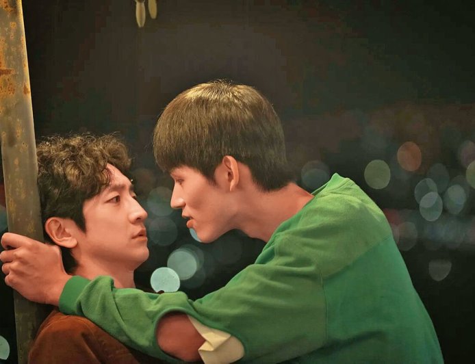 王品澔遭疑和人妻簡廷芮越界　《拜六禮拜》上演BL劇情