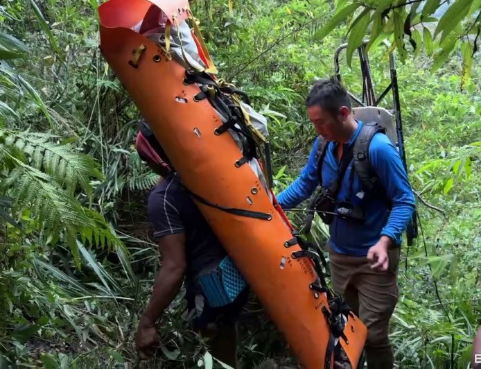 新北男攀郡大山跌60層樓深谷殞命　搜救隊花21小時送遺體下山