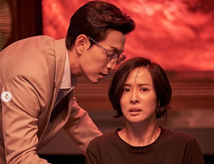 上映即爆紅！涎鎮老公主演《殺人者報告》翻轉劇情太敢拍