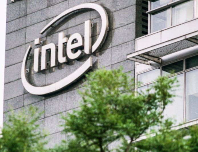 英特尔AI高管转投OpenAI，CEO陈立武紧急接棒，亲自挂帅推AI战略