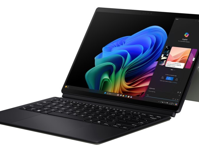 华硕：AI PC 软件应用普及慢于预期，相关硬件增长仍为正常速度