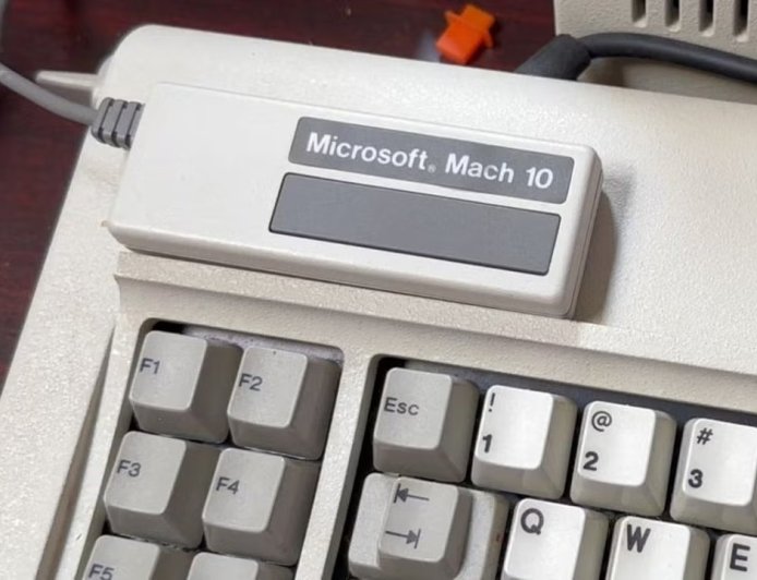 微软史上销量最惨淡产品：仅售出 11 套，还被退回 8 套