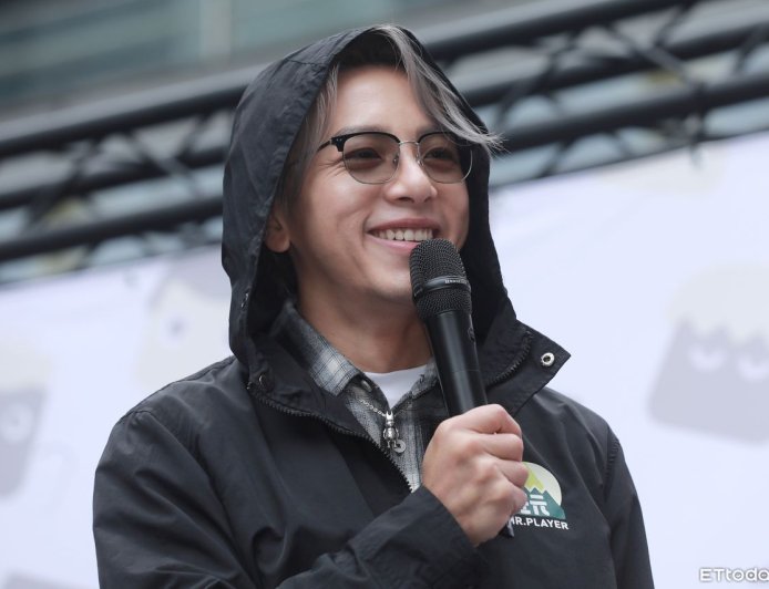 坤達閃兵全面停工近況曝光！　遭勸回歸演藝圈「他真實回應曝光」