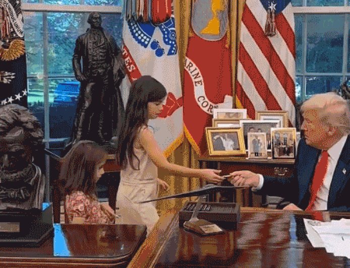 Trump shares adorable moment with kids visiting Oval Office: 'My name is Donald'