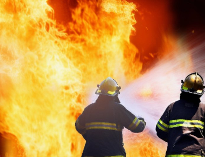 地方新闻精选 | 张家港文昌阁火灾系游客使用香烛引发 北京骑自行车和电动自行车也查酒驾