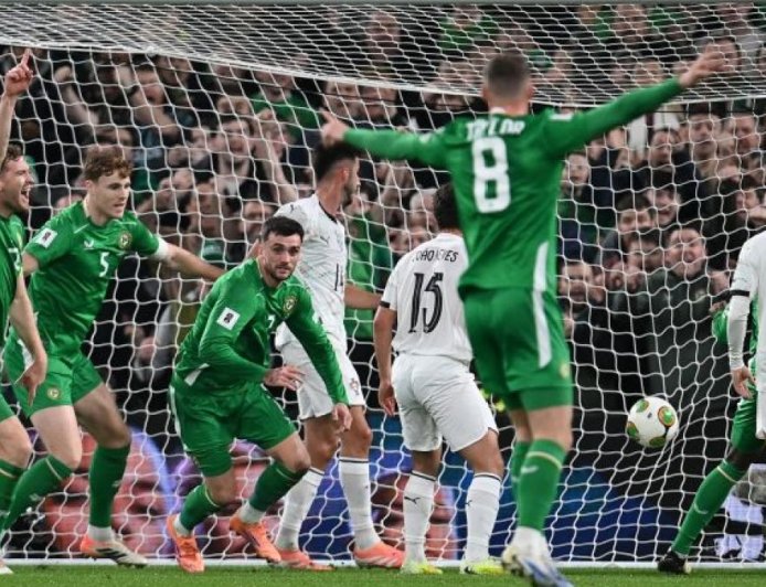 C罗被罚下场，爱尔兰爆冷击败葡萄牙，保留世界杯夺冠希望