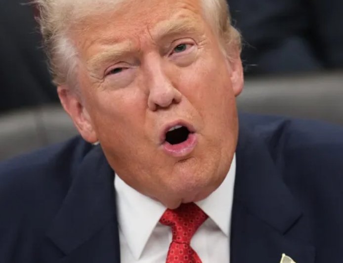 民调显示特朗普支持率跌至58%