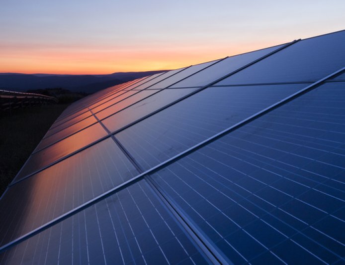 产能出清不畅，2026年后光伏盈利或改善