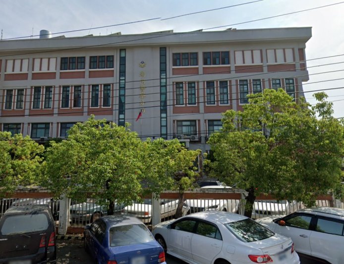 快訊／高雄透天厝傳巨響！32歲女墜路中亡　父驚見慘劇心碎痛哭