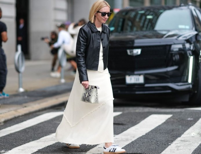 The Most Stylish Women Are Wearing Winter Dresses With White Sneakers