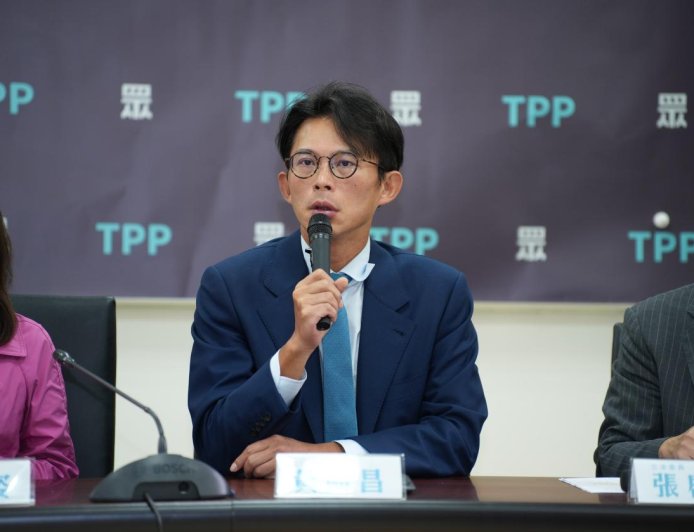 遭控收200萬質詢50億詐騙案　黃國昌列貪污被告嗆放馬過來