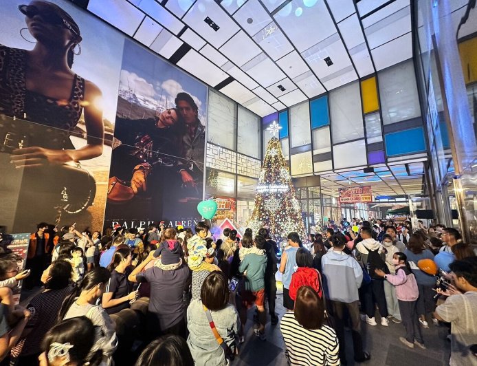 普發萬元宏匯廣場滿3千送200　統一時代百貨滿額送6800