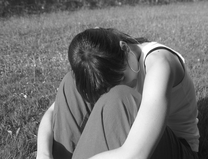 趁與孫女獨處2度伸魔掌性侵　變態色阿公認罪判刑6年6月