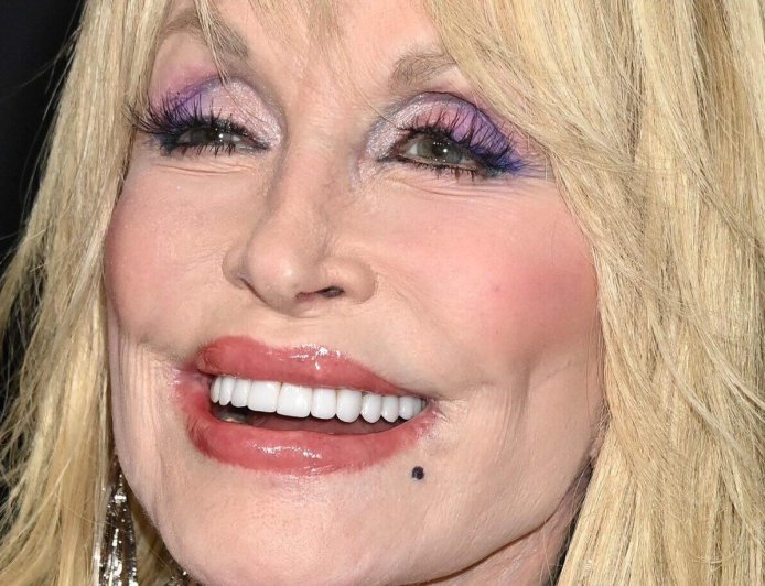 Dolly Parton’s Sudden Health Mystery Takes Another Alarming Turn