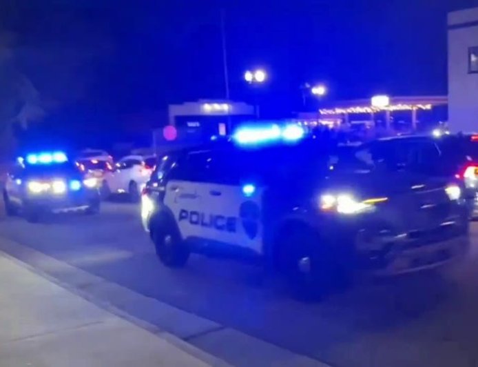 Shooting at North Carolina Christmas tree lighting leaves 4 people wounded