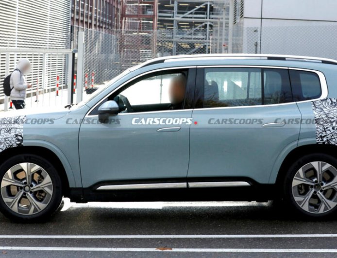 全新一代奔驰 GLB 低伪装谍照曝光，外观向 smart 精灵#5 靠拢