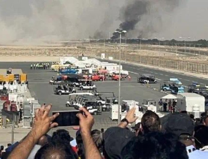 突发！迪拜航展印度光辉战机坠毁，前几天还在漏油