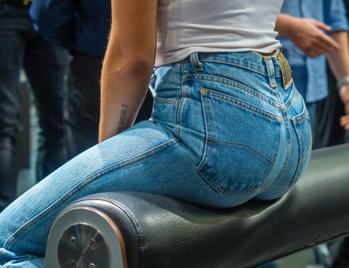 臀中凹陷好苦惱！營養師教你補對食物　番茄有助維持臀肌彈性