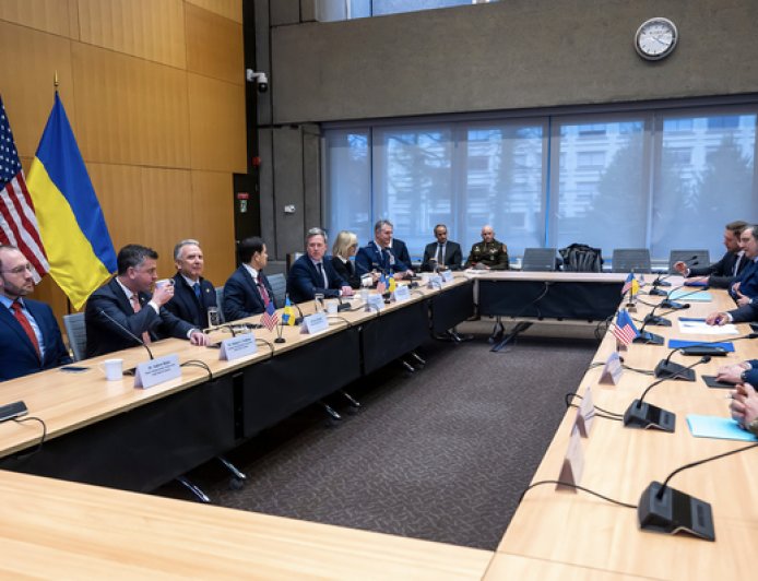 俄乌谈判迎来重大进展，乌克兰已原则同意美国提出的和平协议