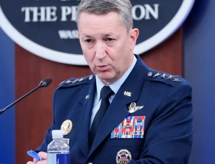 美国顶级军事顾问访问加勒比海地区以加大对委内瑞拉的压力