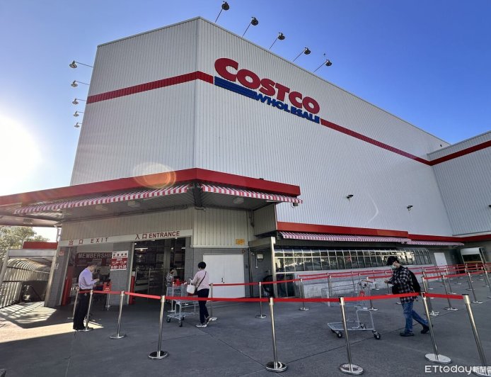 好市多黑五「網黃闖貨架裸胸」　業者震怒：禁止入場、報警偵辦