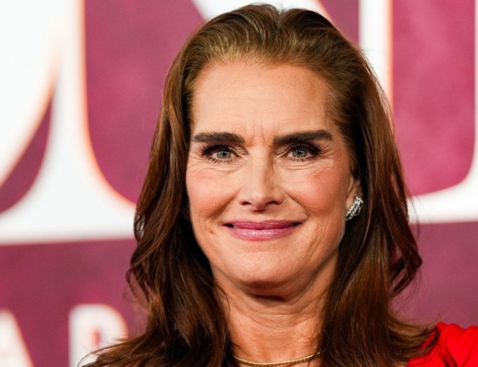 Brooke Shields Said This $25 Eyelash Serum 'Really Works' — On Sale