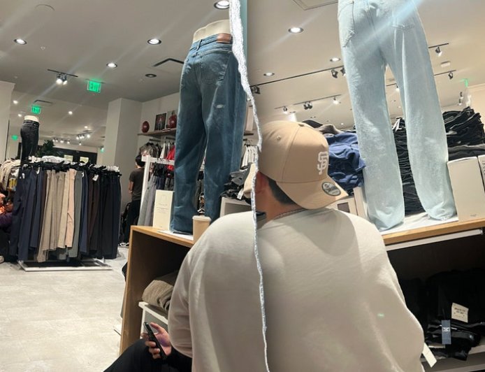 Multiple victims with gunshot wounds at Valley Fair Mall in California on Black Friday: police