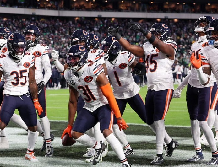 Eagles booed off field at home stadium as Bears dominate on the ground in upset victory